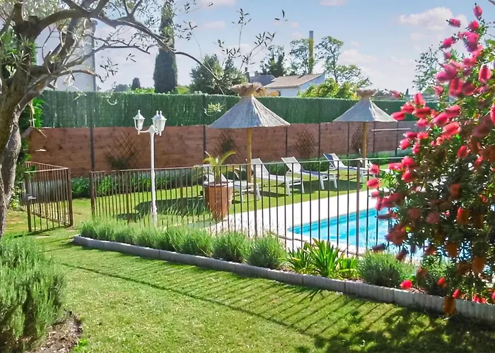 Awesome In With Outdoor Swimming Pool Semesterbostad *